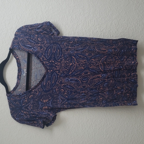 Mudd Tops - Mudd NWOT Groovy Pattern T Shirt sz M
